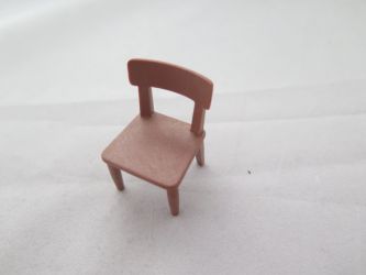 Stuhl schlicht